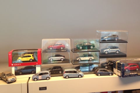 Waar zijn de planken vol modelletjes gebleven? 