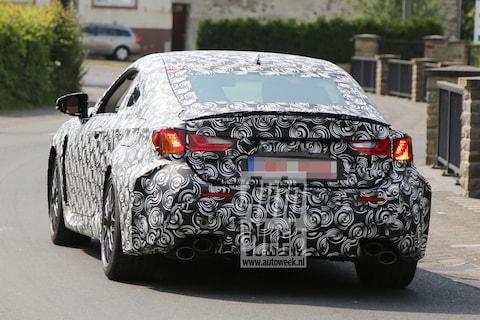 Journaal - BMW M4 concurrent van Lexus