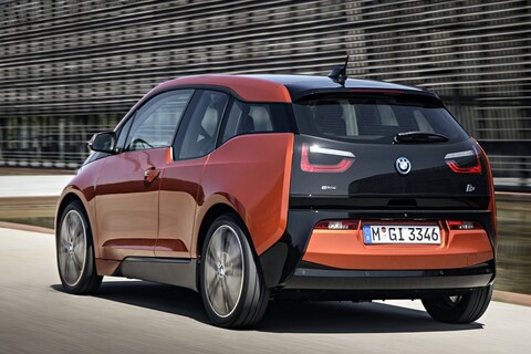 Journaal - 'BMW i3 goede kans Auto v/h Jaar-titel'