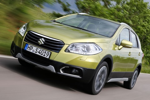 Suzuki SX4 S-Cross in de actiebak