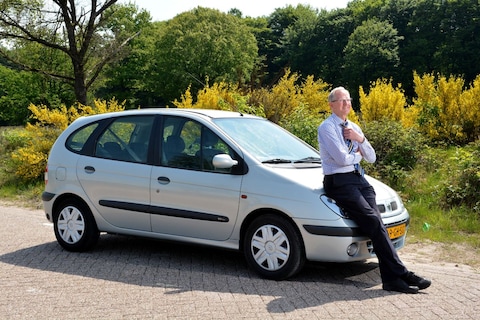 Renault Scénic 1.6-16V LPG - Klokje Rond