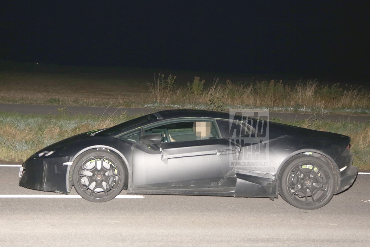 Lamborghini Cabrera spyshots