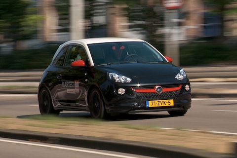 Achteruitkijkspiegel: 'Citroën moet gekke Henkie zijn'