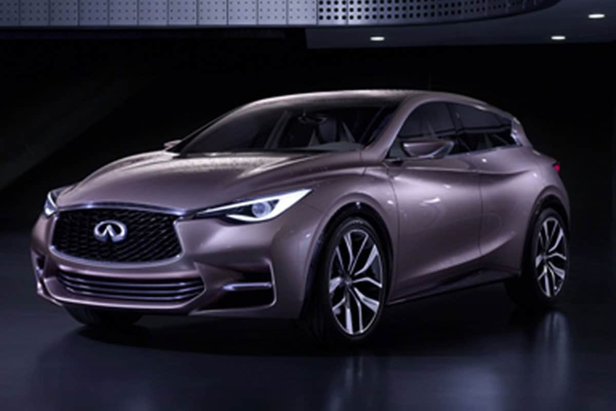 Infiniti Q30