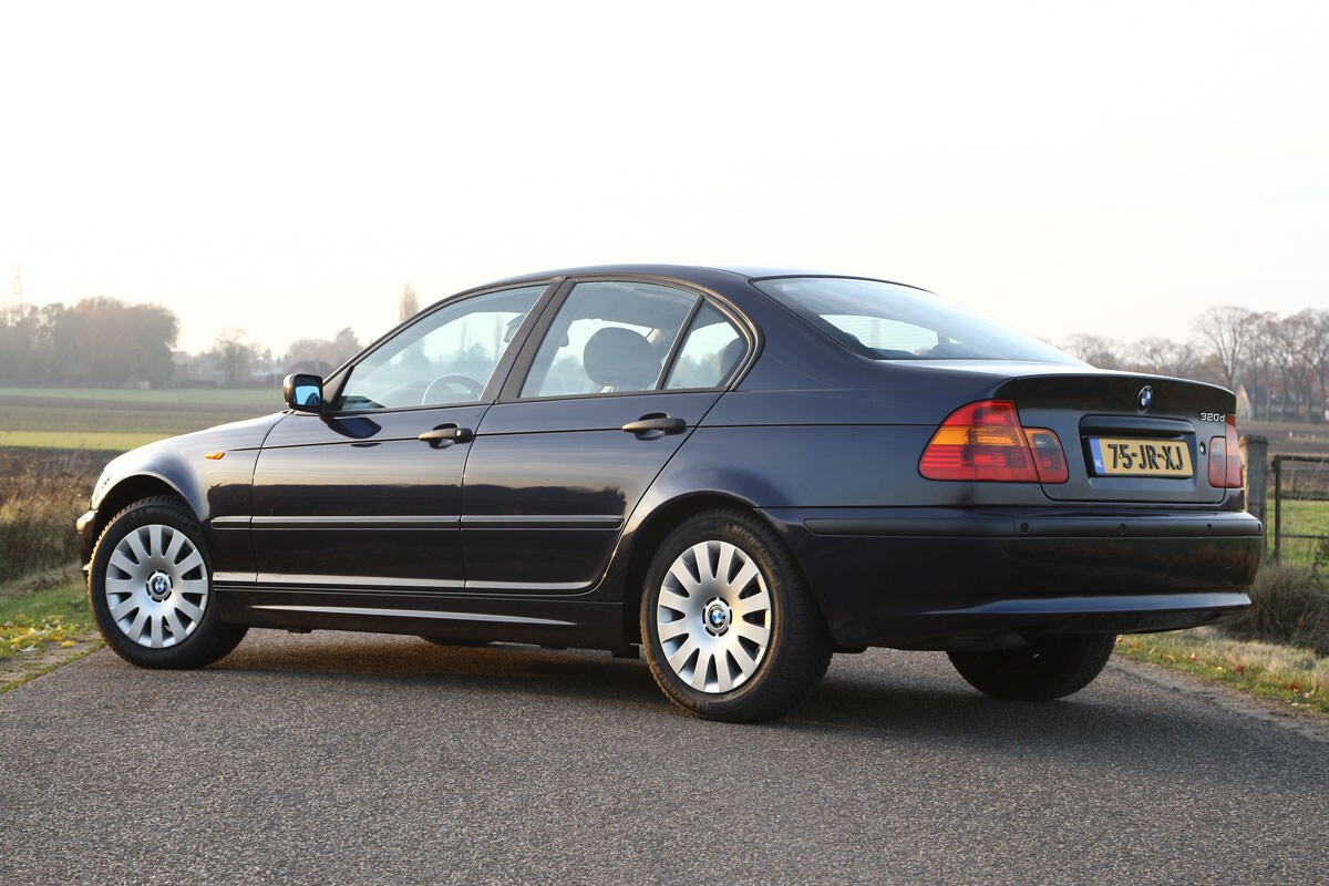 BMW 320d - Klokje rond