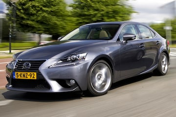 Lexus IS 300h - Autotest