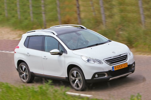 Peugeot 2008 Première 1.6 VTi (2013) - Test