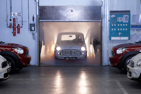 Gereanimeerd kleintje: wedergeboorte Mini in Born