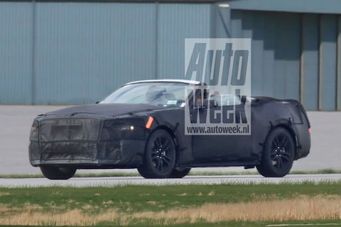 Ford Mustang Convertible laat z'n manen wapperen