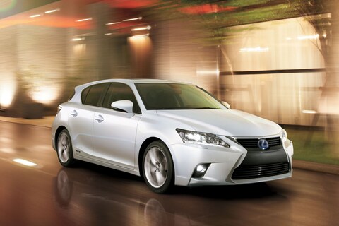 Lexus geeft CT200h opfrisbeurt en geeft prijzen