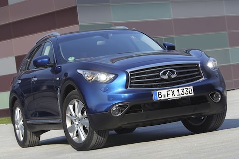 Infiniti QX70 3.7 V6 GT Premium