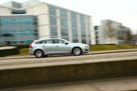 Volvo V60 Plug-in Hybrid (2013)