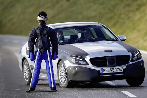 Schumacher voelt Mercedes C-klasse aan de tand