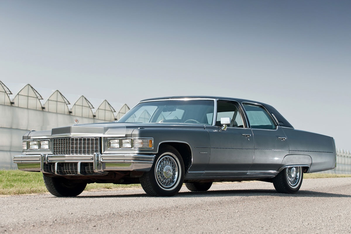 Cadillac Fleetwood Sixty Special Brougham d'Elegan