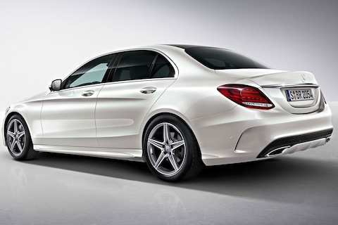 Mercedes C-klasse verkleedt zich als AMG