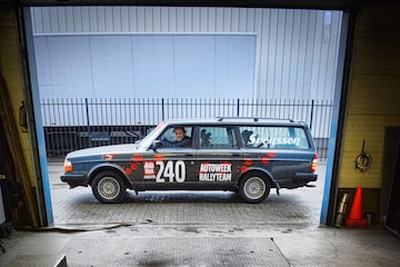 volvo 240