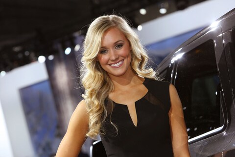 De beursbabes van de NAIAS 2014 in Detroit