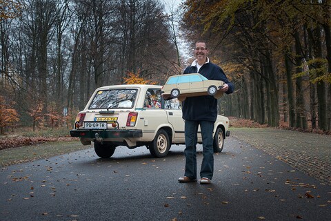 Klokje Rond - Lada 2104