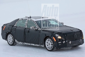 Cadillac vlaggenschip spyshots