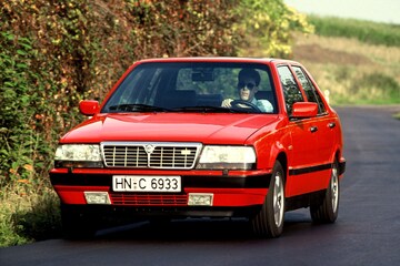 Lancia Thema 8.32