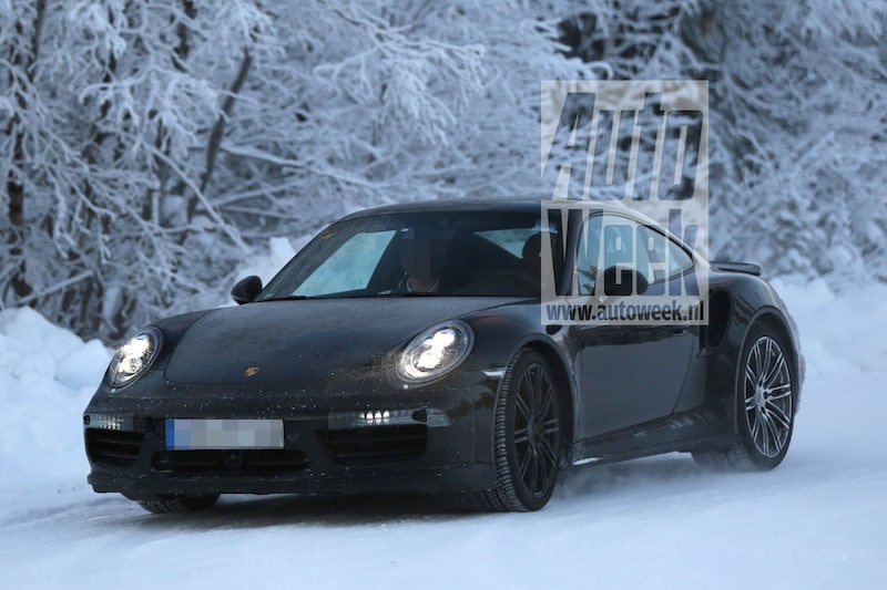 Porsche 911 facelift spyshots