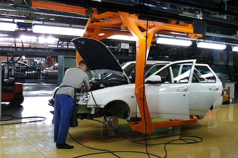 Russische automarkt krimpt verder