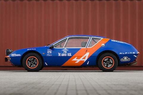 Laurens van den Acker versiert Alpine A310