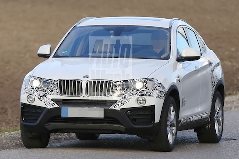 BMW X4 wordt langzaam uitgepakt