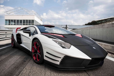 Avanti Rosso als verbouwde Lamborghini Aventador