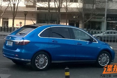 Daimlers Denza laat zich zien 