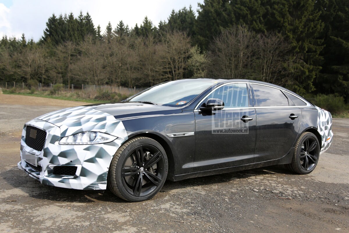 Jaguar XJR spyshots