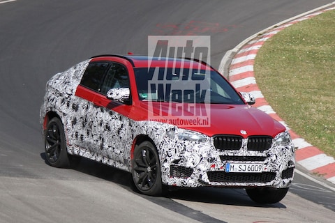 BMW X6 M spant z'n spieren aan op de 'Ring