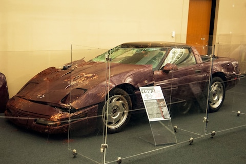 'Corvettes uit sinkhole niet gerestaureerd'