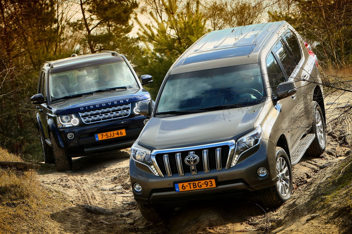 Toyota Land Cruiser - Land Rover Discovery