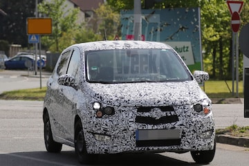 Opel Agila spyshots