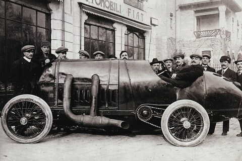 Fiat S76 na 100 jaar weer in actie op Goodwood
