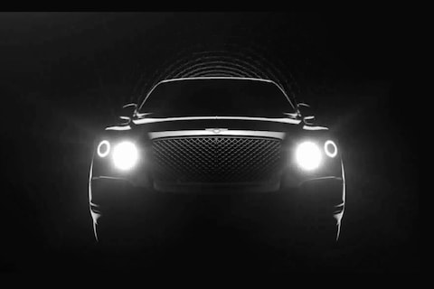 Bentley teaset met SUV in video