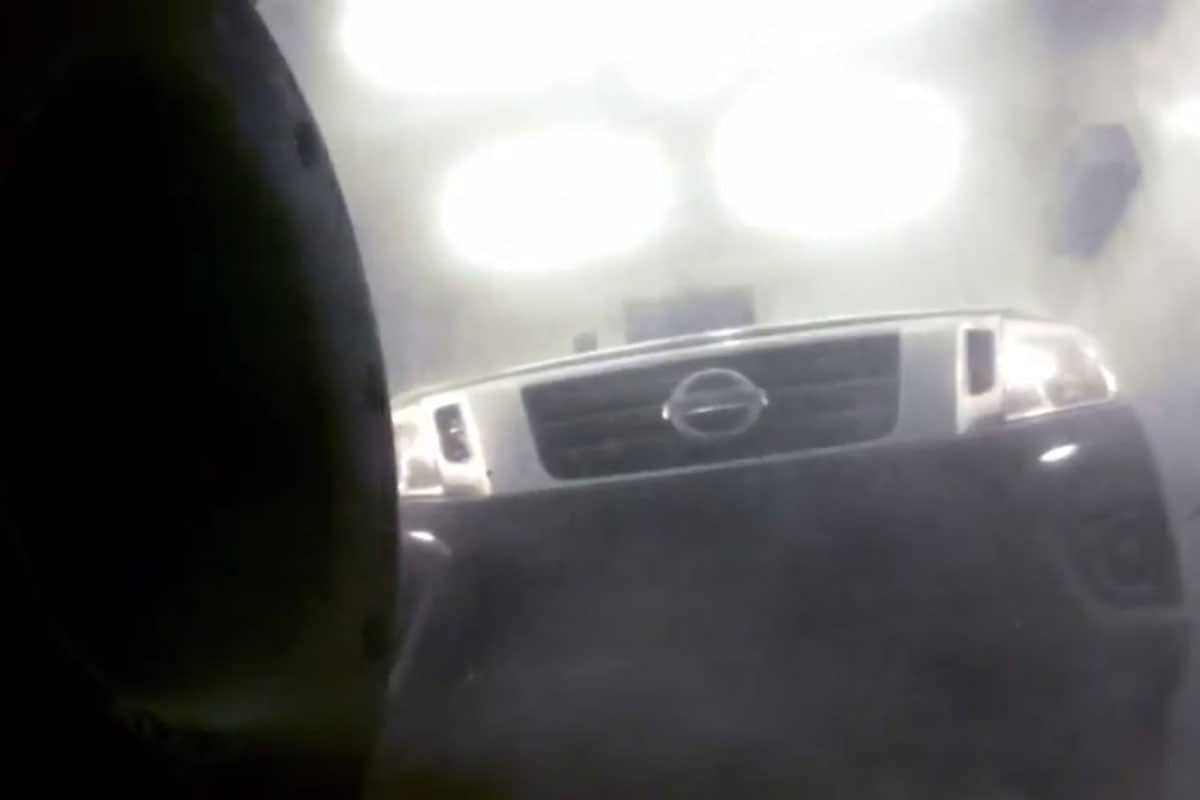 Nissan Navara teaser