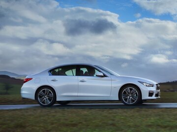Infiniti Q50 2.0t