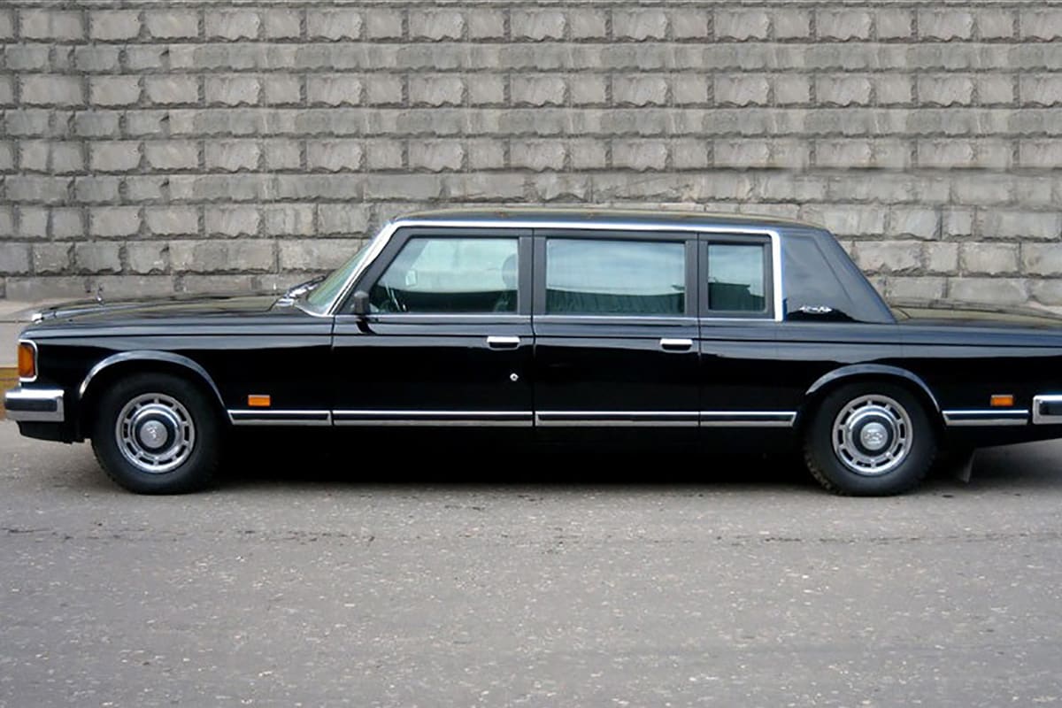 Te koop: Gorbatsjov's en Yeltsin's ZIL - AutoWeek