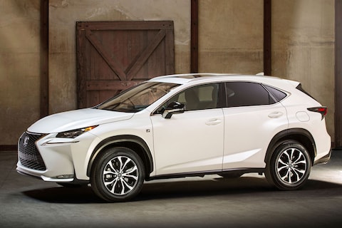 Lexus stelt prijzen NX 300h bij naar beneden