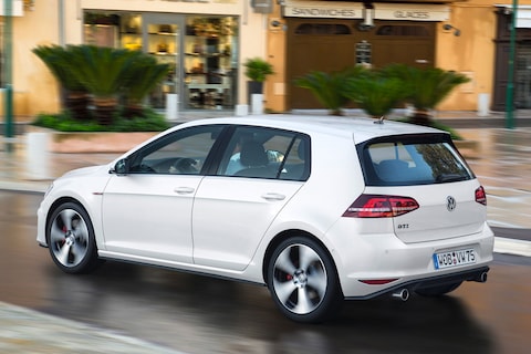 Import occasions naar recordhoogte; Golf aan kop