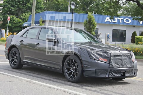 Gefacelifte Chrysler 300 gespot