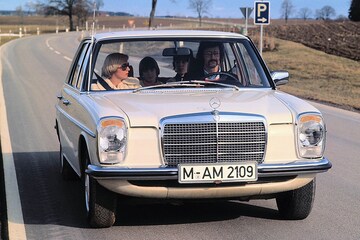 Mercedes-Benz W115 240D 3.0