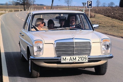 Mercedes viert 40 jaar 5-cilinder diesel