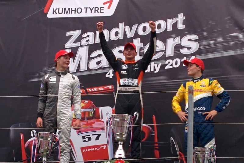Max Verstappen wint Zandvoort Masters (foto: Joe v