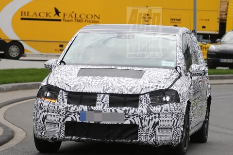 Volkswagen Touran duikt op als prototype