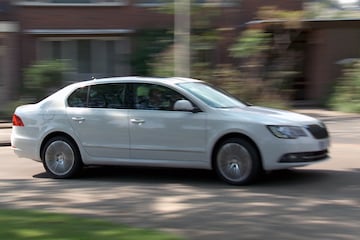 Achteruitkijkspiegel - 'Nieuwe Rijden? Als het uit