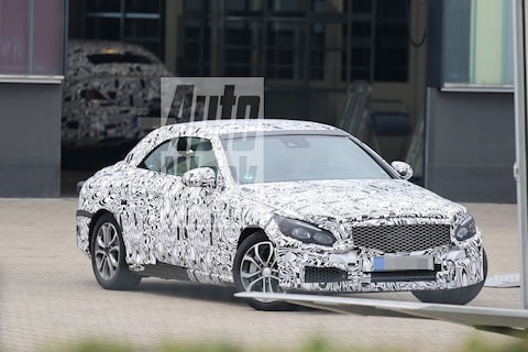 Mercedes C-klasse Cabrio laat zich zien