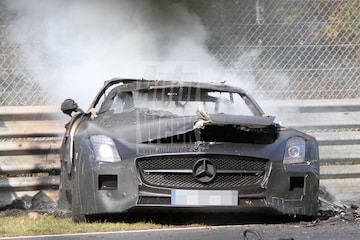 Mercedes SLS AMG Black Series crasht op Ring